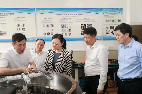 卢红调研高校统战工作-新统战部